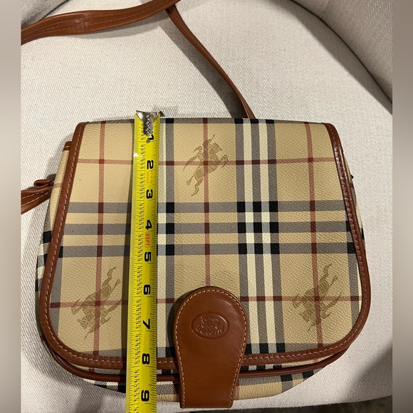 Burberry vintage crossbody bag . - Picture 10 of 13